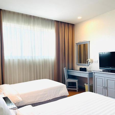 Penview Hotel Кучинг Экстерьер фото